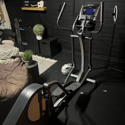 Life Fitness Elliptical 