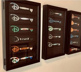 DISNEY STORE KEY Trinket Coin Display Case by Studio Decor 8" x 14.8"
