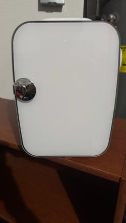 Small Mini Fridge