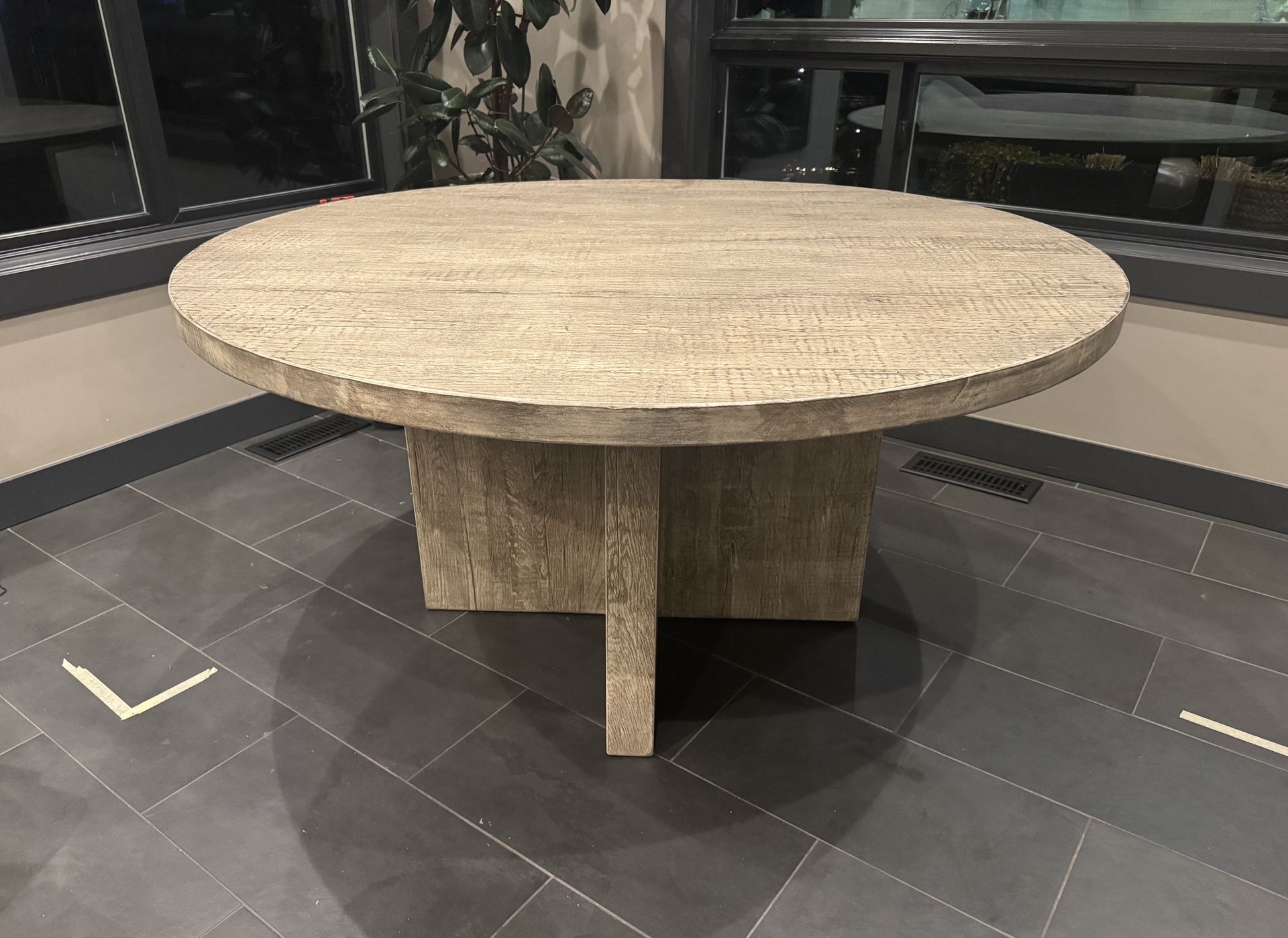 RH Modern Reclaimed Oak Plank Round Dining Table 60"