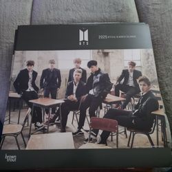 BTS & Taylor Swift 2025 calendars 