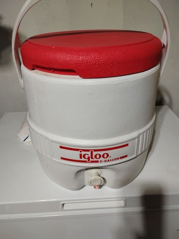 Beverage Cooler Dispenser