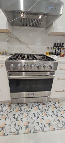Viking 30" Professional-Style Gas Range – Stainless Steel – 5 Burner – AS-IS