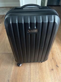 Kenneth Cole Carry-On Luggage