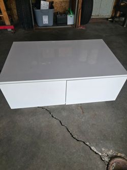 Coffee Table with drawers