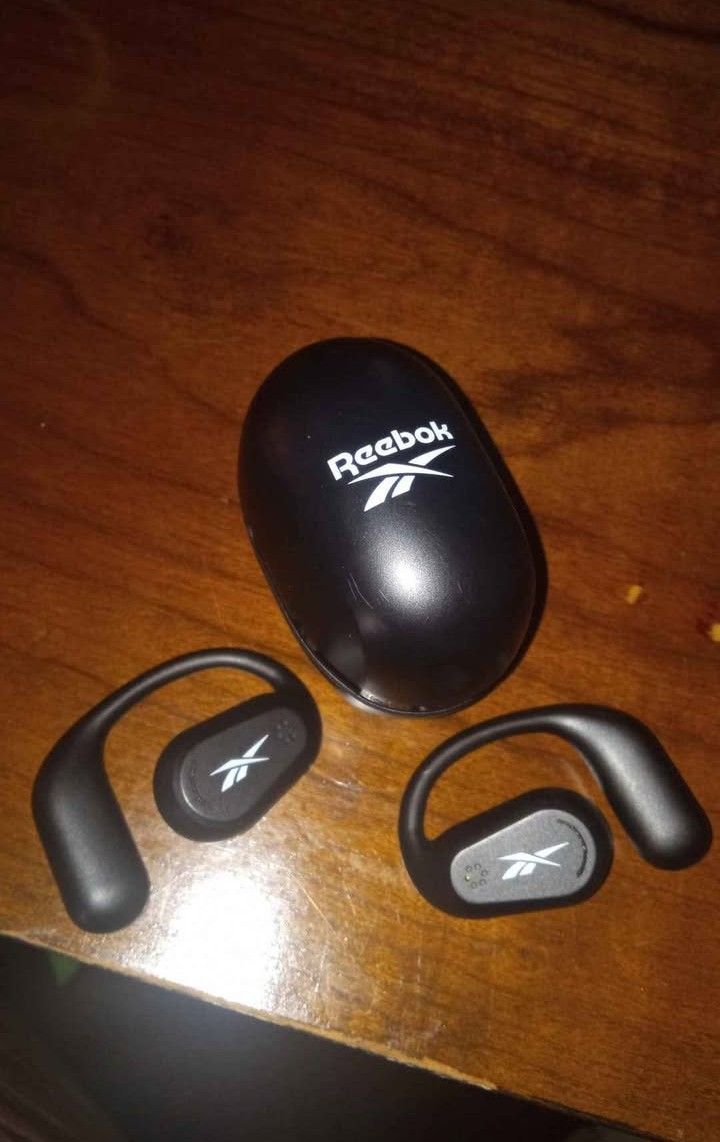 Earbuds