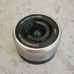 Sony 16-50mm Zoom Kit Lens In Silver