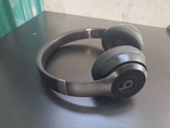 Beats Solo 4