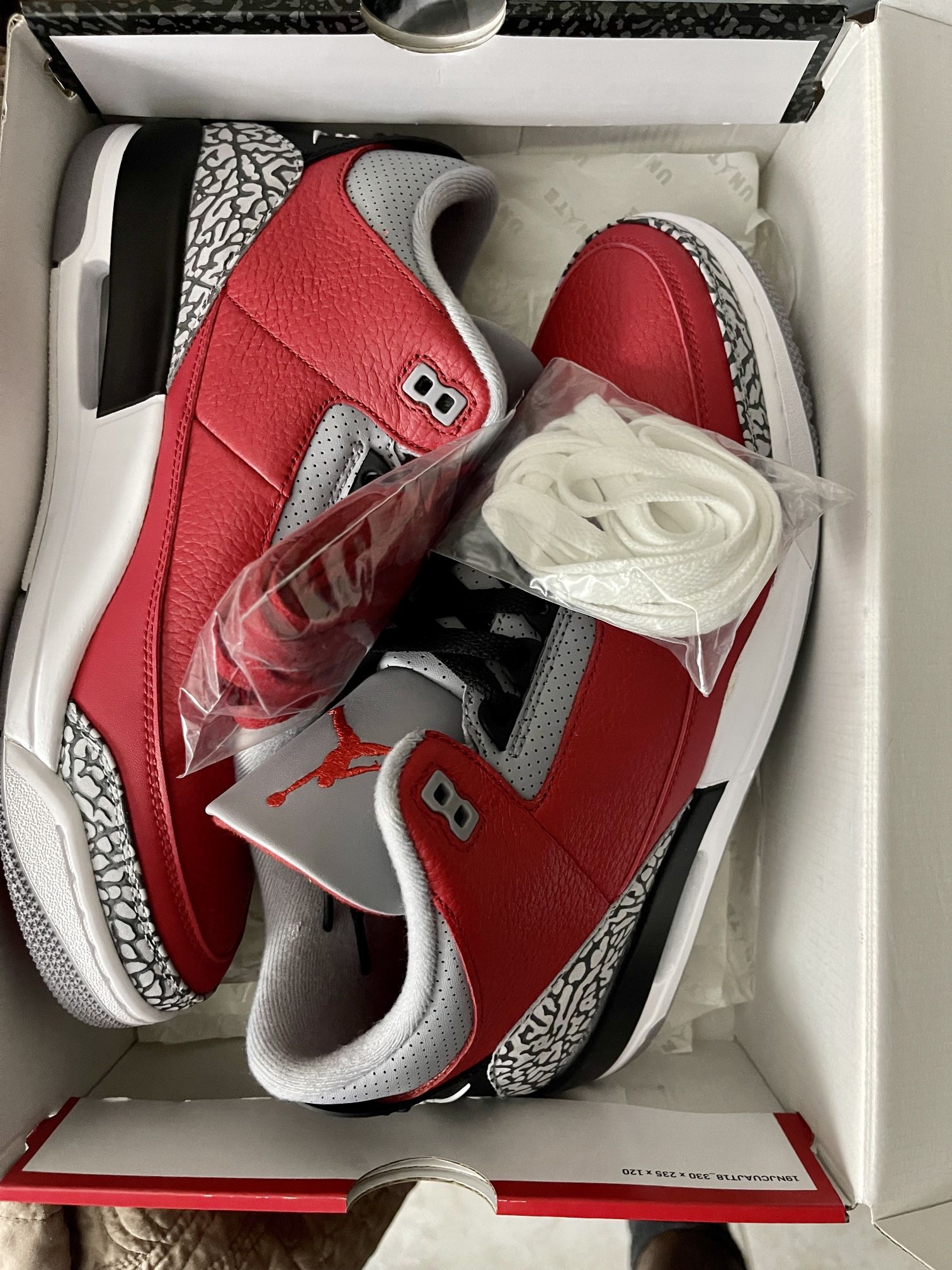 Jordan 3 Retro SE Unite Fire Red 