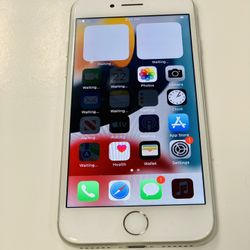 IPhone 8 64GB Fully unlocked 