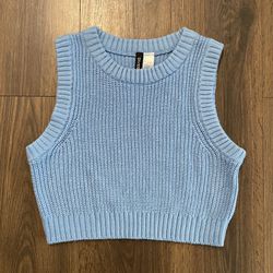 Junior’s Women’s H&M Divided Blue Sweater Vest L