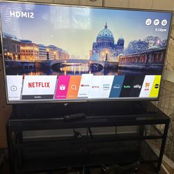 Smart TV & Stand