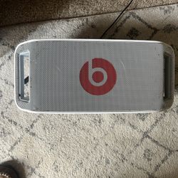 Beats Boombox 