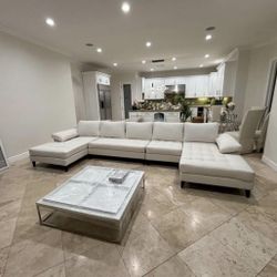 Sectional Couch 