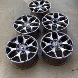 2024 ford Bronco Rims    Free 