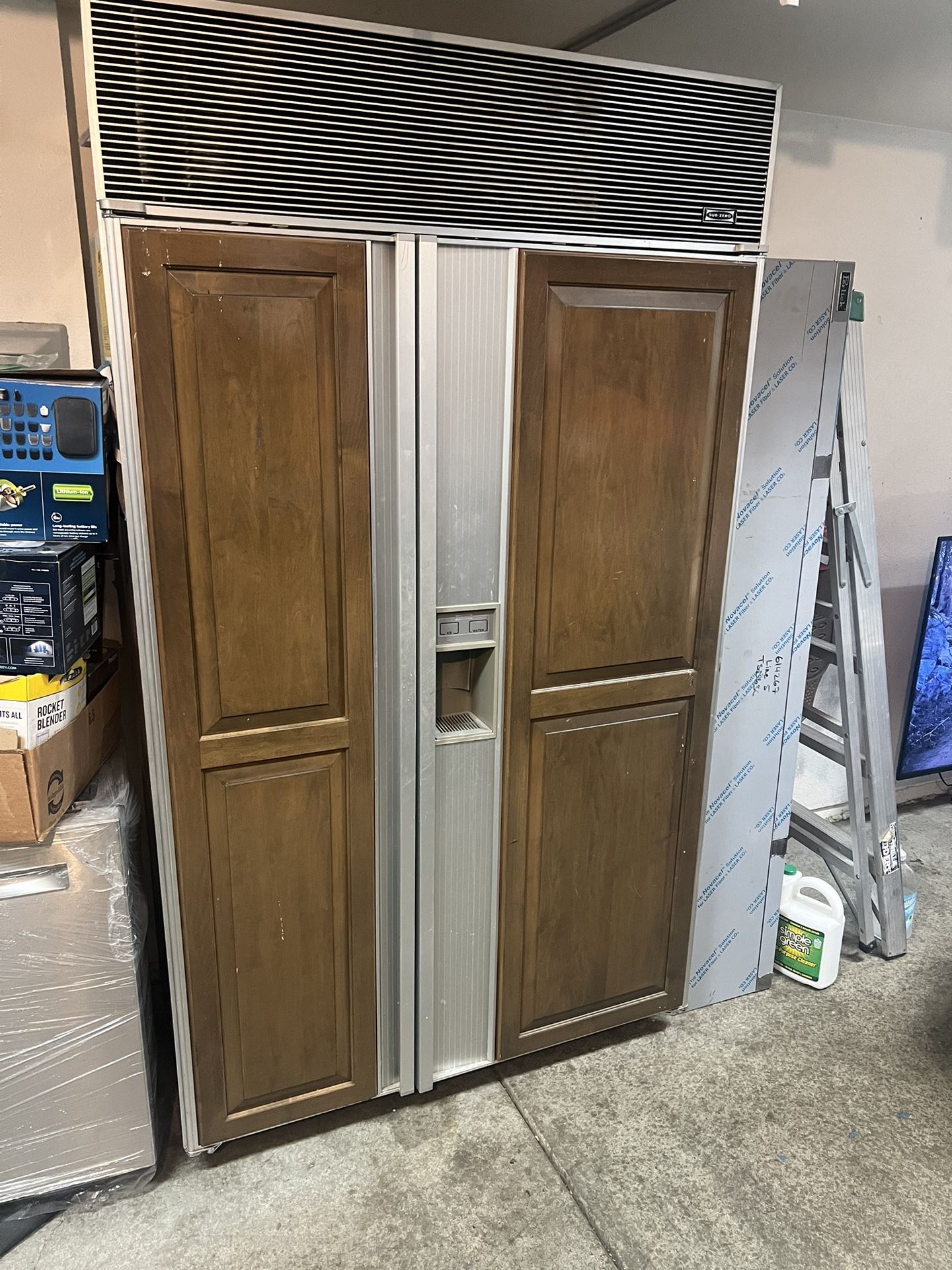 Sub Zero Refrigerator
