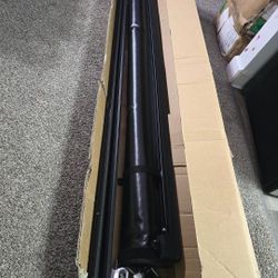 Cubierta Para La  Caja Trasera De Una Camioneta. 6 Pies