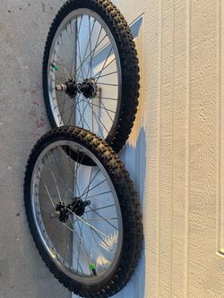 20in Zac Wheels with GT Mohawk Hubs and Tires  $100 FIRM