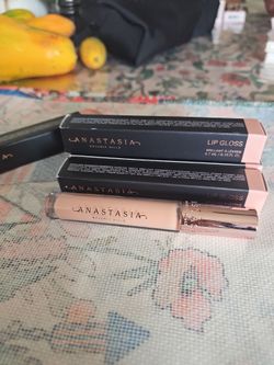 Anastasia lip gloss
