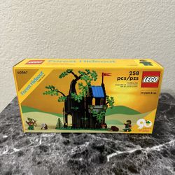 LEGO (40567) - Forest Hideout 90th Anniversary | Sealed in Box | VIP Exclusive