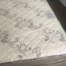 Queen Size Mattress And Box spring 