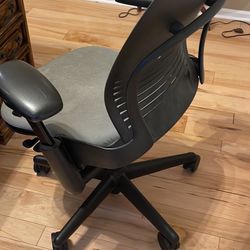 Steel Case Leap Chair