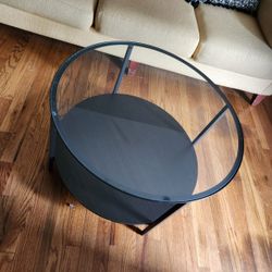 IKEA Coffe And End Table Set