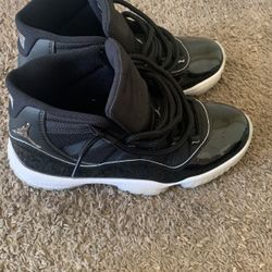 Jordan 11  Size 9.5