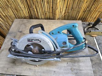 Makita 7.25" Hypoid Circular Saw