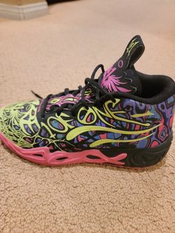 Lamelo Luminous Black Pink Electric Size 7
