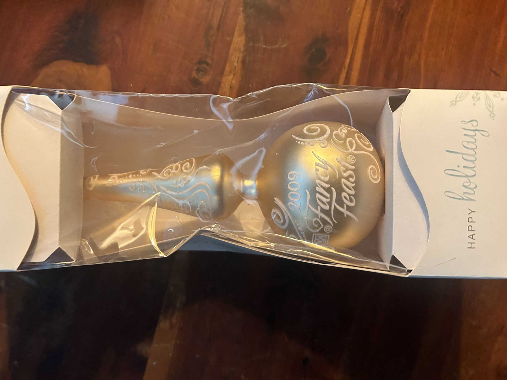 2009 Fancy Feast Ornament