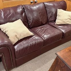 Burgundy Pull Out Couch