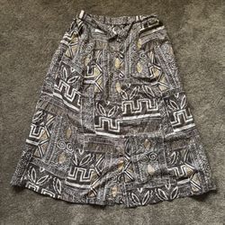 Mid Length Buttoned Skirt 