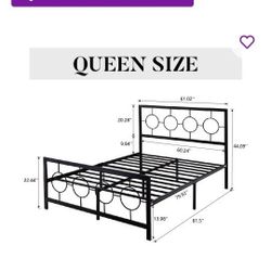 Avren Oriental Vintage Style Metal Platform Bed