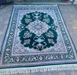 Beautiful Antique Emerald Green Handmade All Wool Rug 8 x 10