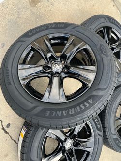New Toyota rav4 rims and tires 17” Oem factory wheels rines y llantas nuevas para Toyota rav 4 Sienna Highlander Tacoma 5 lugs