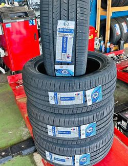 225/50R17 Lion Sport Set Of 4 New Tires