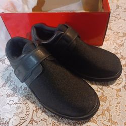 Propet Pedwalker 3 10.5 5E Wellness Shoe New