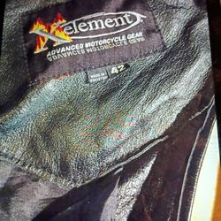 X ELEMENT ADVANCED MOTORCYCLE GEAR  " CHAPS" GENUINE LEATHER CLOTHING SIZE 42
