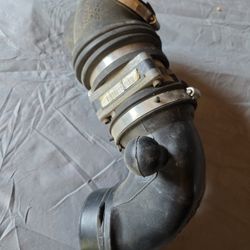 1995,1996,1997 CHEVY SILVERADO COMPLETE INTAKE  MASS AIR FLOW ASSY.