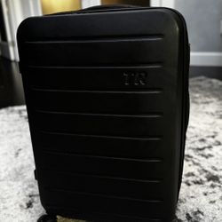 TR Hard-Case Suitcase