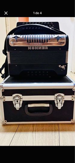 Panther horner accordion black