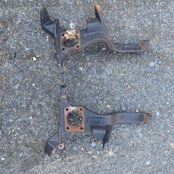 Camaro 93-97  front spindle knuckles