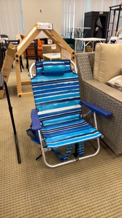 Folding Beach Chair - Backpack Style - Blue Striped - New
