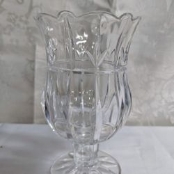 Vintage Block Full Lead Crystal Tulip Vase In Great Condition 