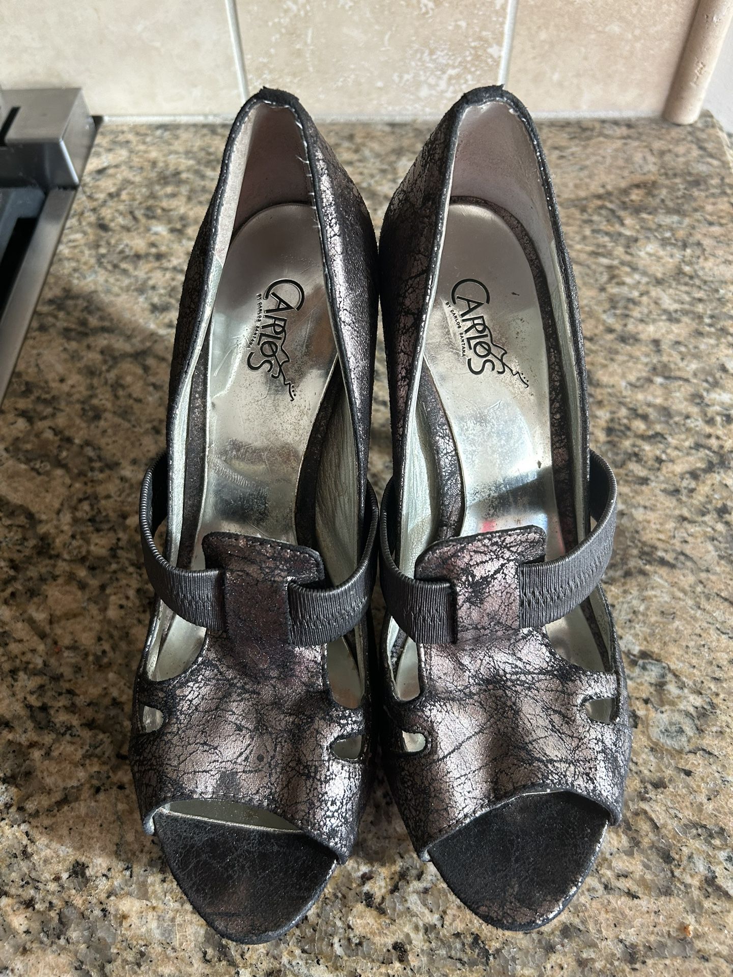 Pretty Women’s Shoes (Carlos Santana)