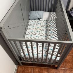 Crib & Mattress 