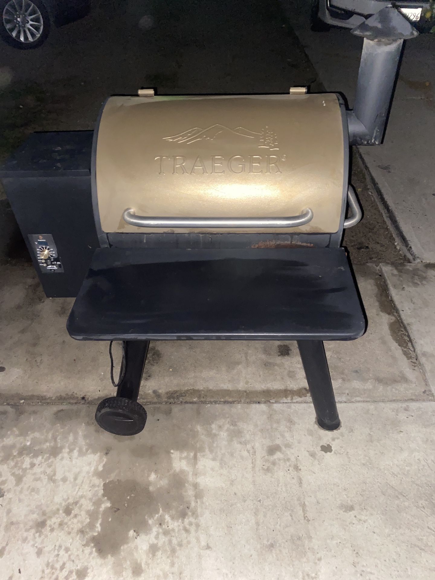 SMOKER TRAEGER