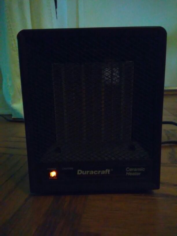 DuraCraft ceramic heater fan low high heat and thermostat