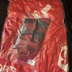 New sealed Unisex Harry potter Hogwarts express 9 3/4 platform pj set including socks, size large I have two pairs 